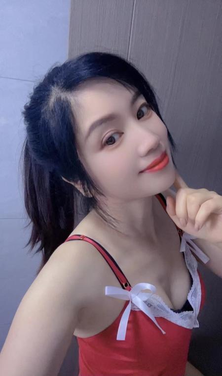 萧山心怡小姐姐