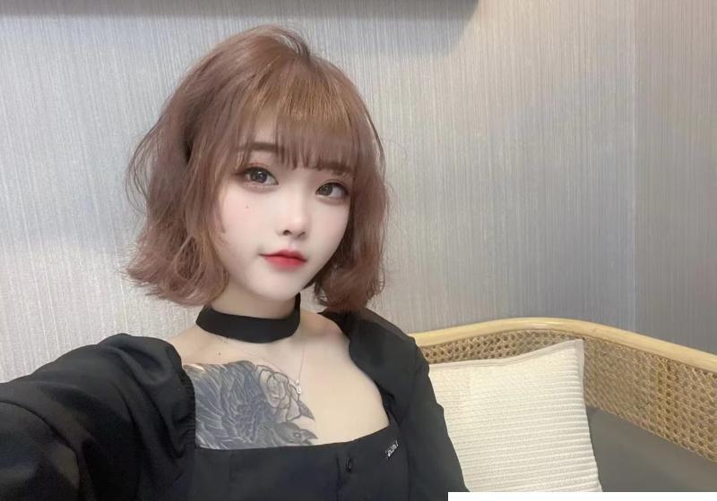 雨花萝莉小美女