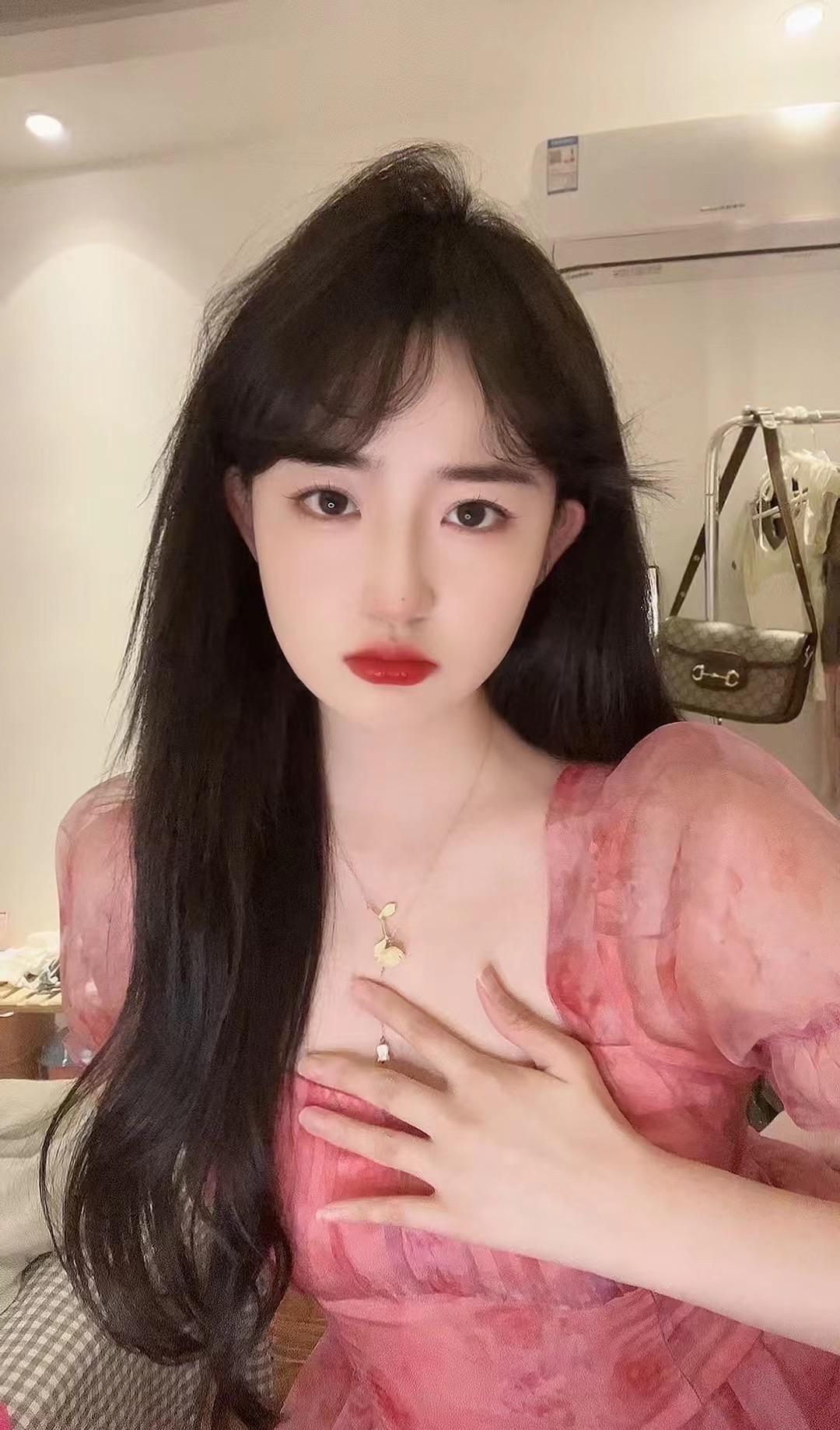 甜甜小妹骚的很