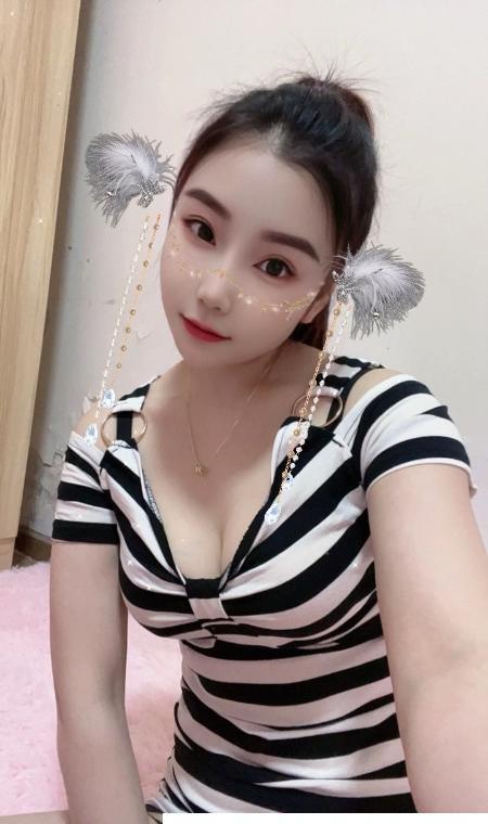 水多性感拒紧妹子