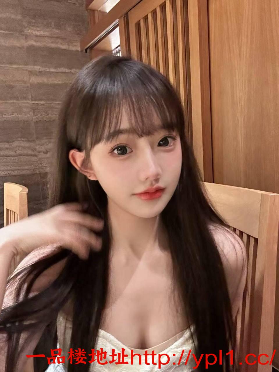 高颜值性感清纯嫩妹