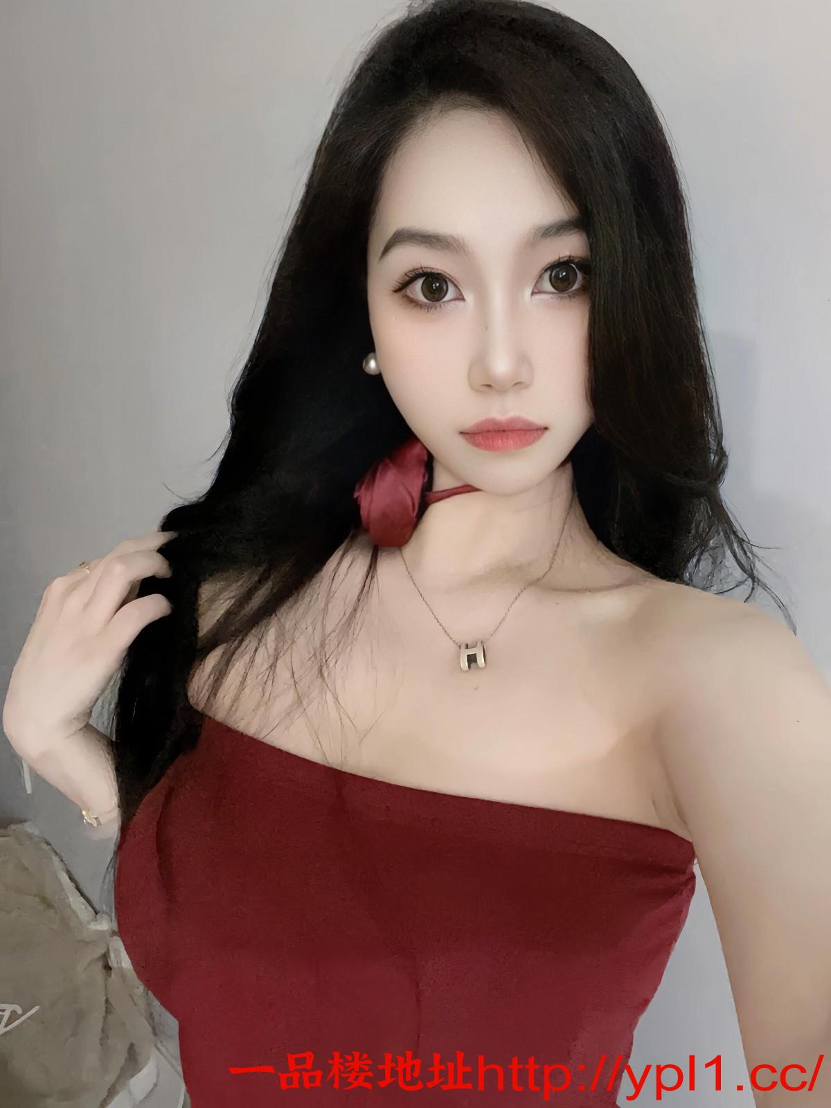 性感粉嫩小骚逼