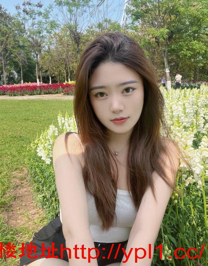 小嫩逼操起来真爽，水多耐操口活好