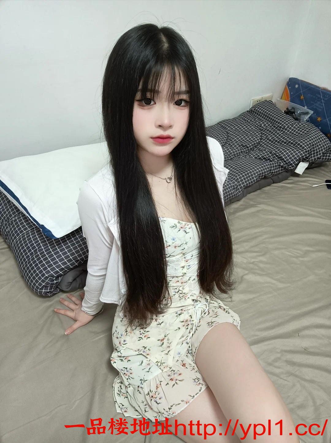 漂亮妹妹那粉嫩的小穴