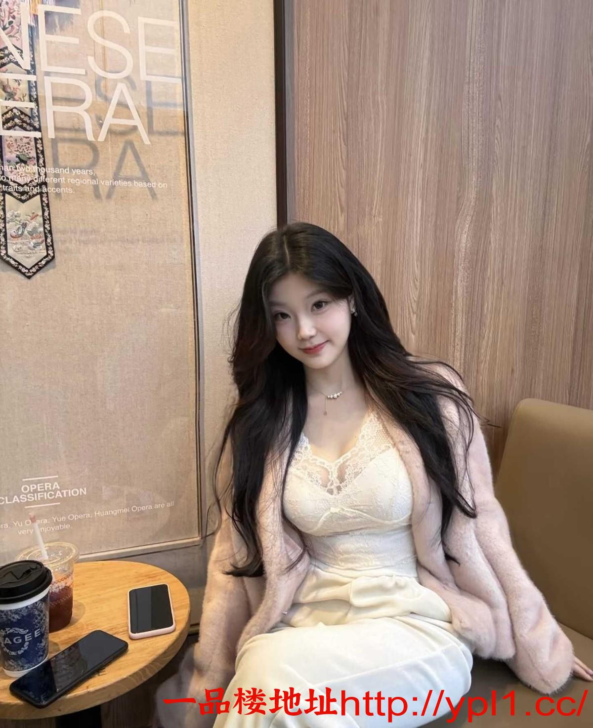 美臀巨乳极品粉嫩白虎水妹妹