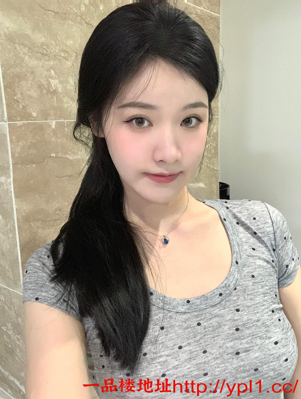 区白嫩美乳细腰淫货幼师兼职