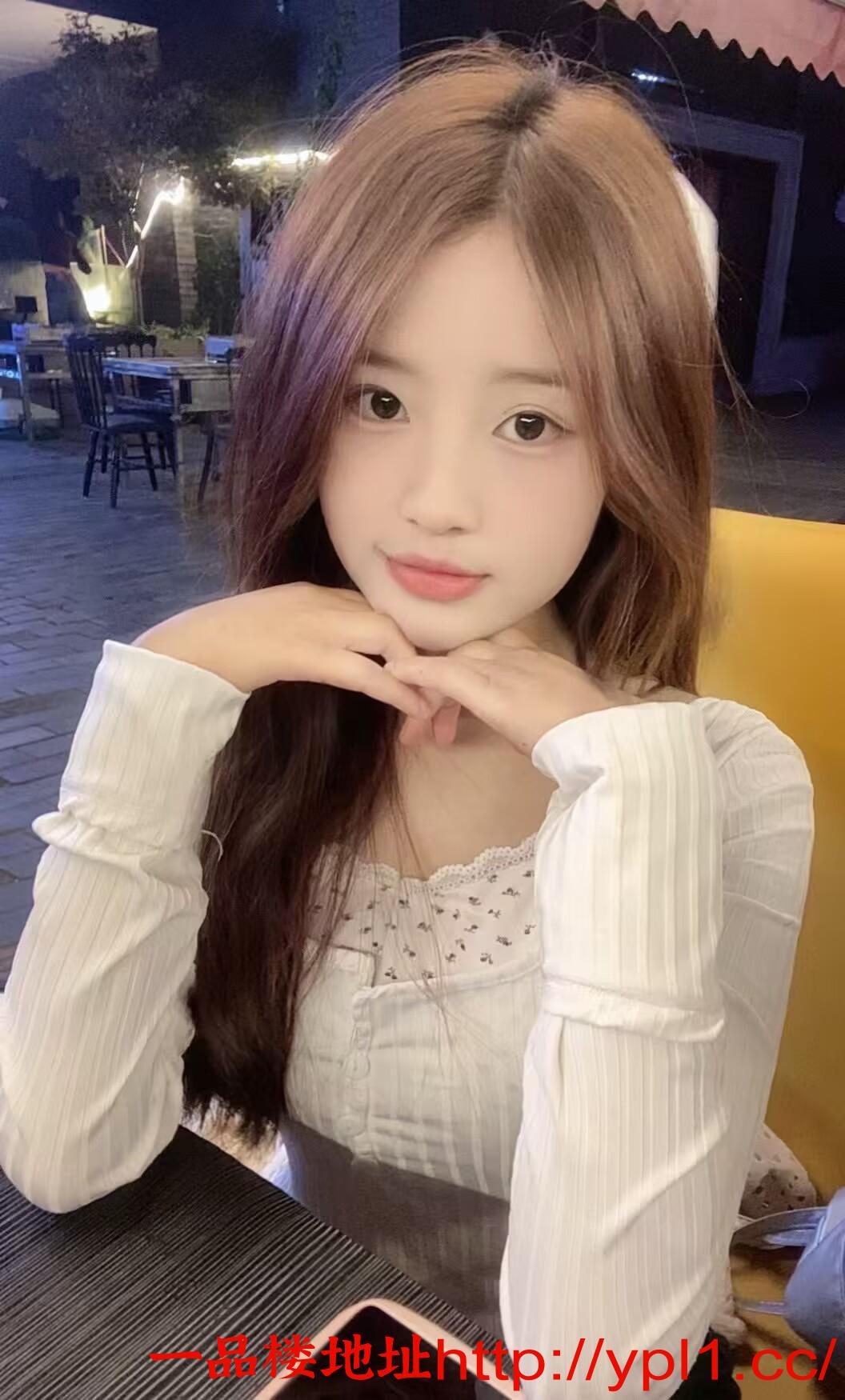 纯欲听指挥粉穴多汁嫩妹