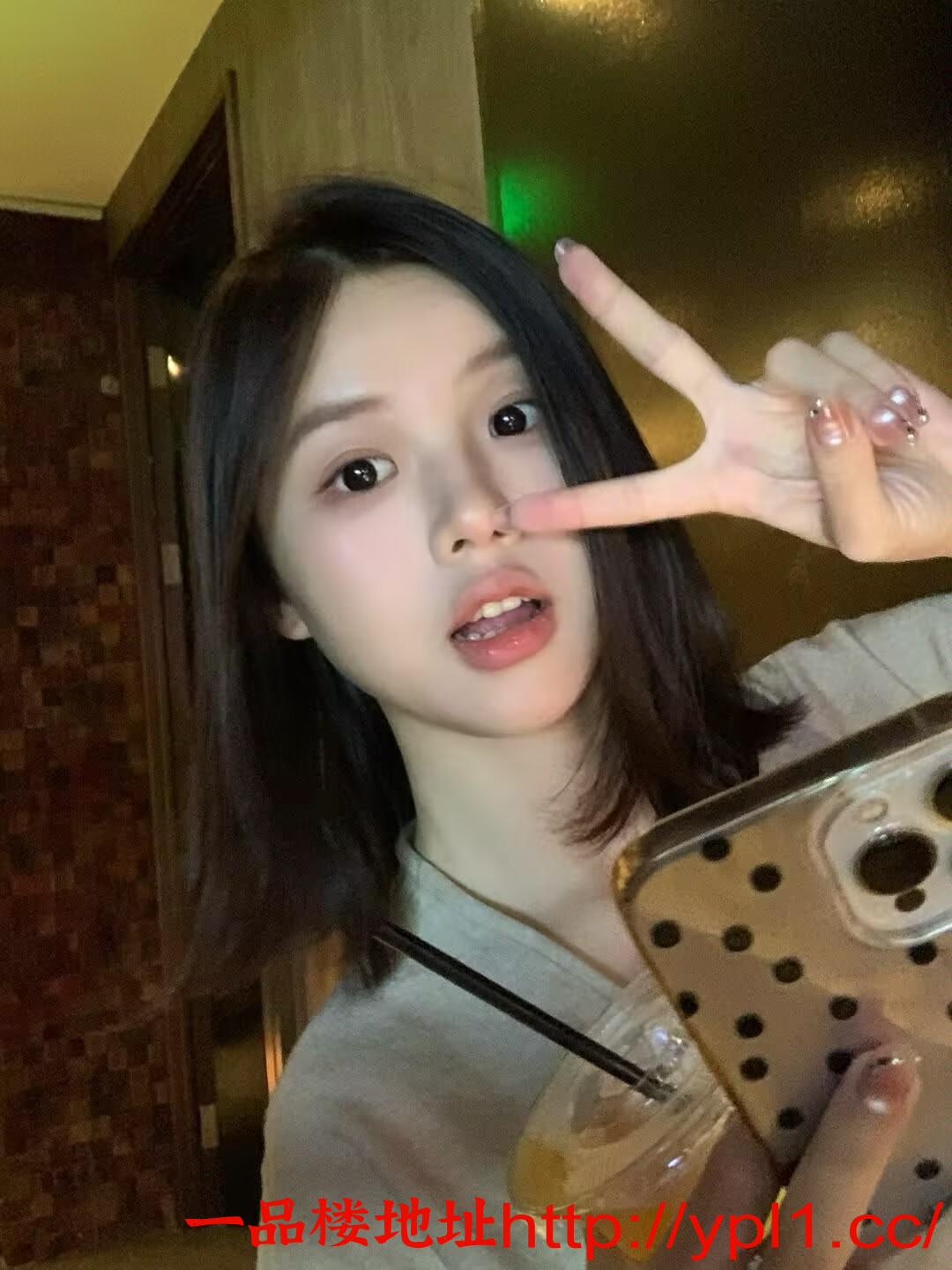 美胸翘臀骚玲玲姐姐