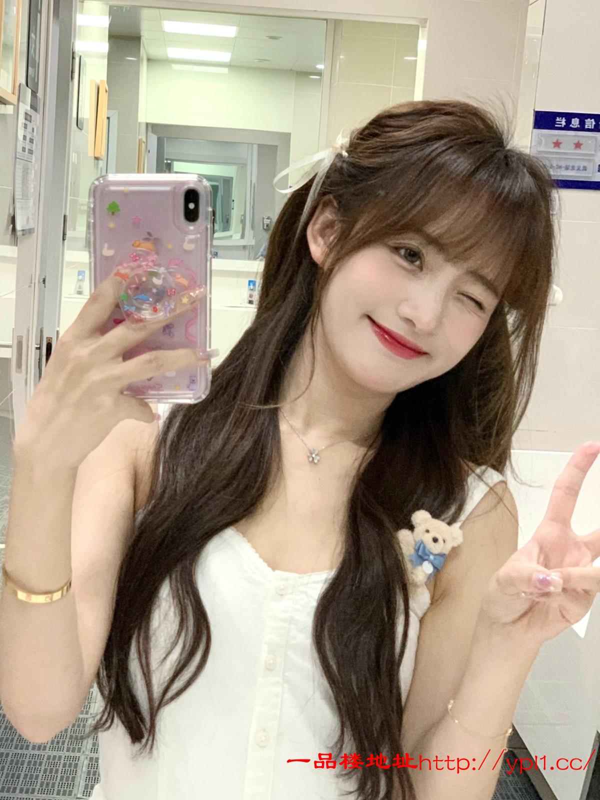 丰满蜜桃臀 好嫩想被哥哥干 爆操易高潮