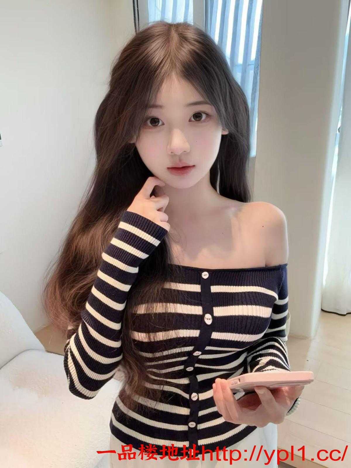 童颜妹妹抠逼含叼