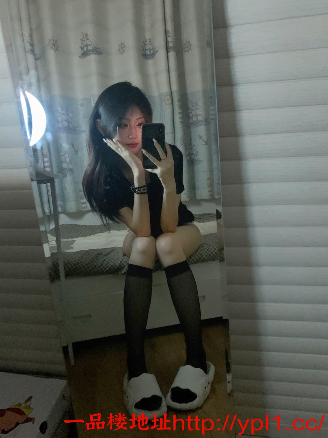 极品大奶学生妹白虎嫩穴又紧水又多极具诱惑