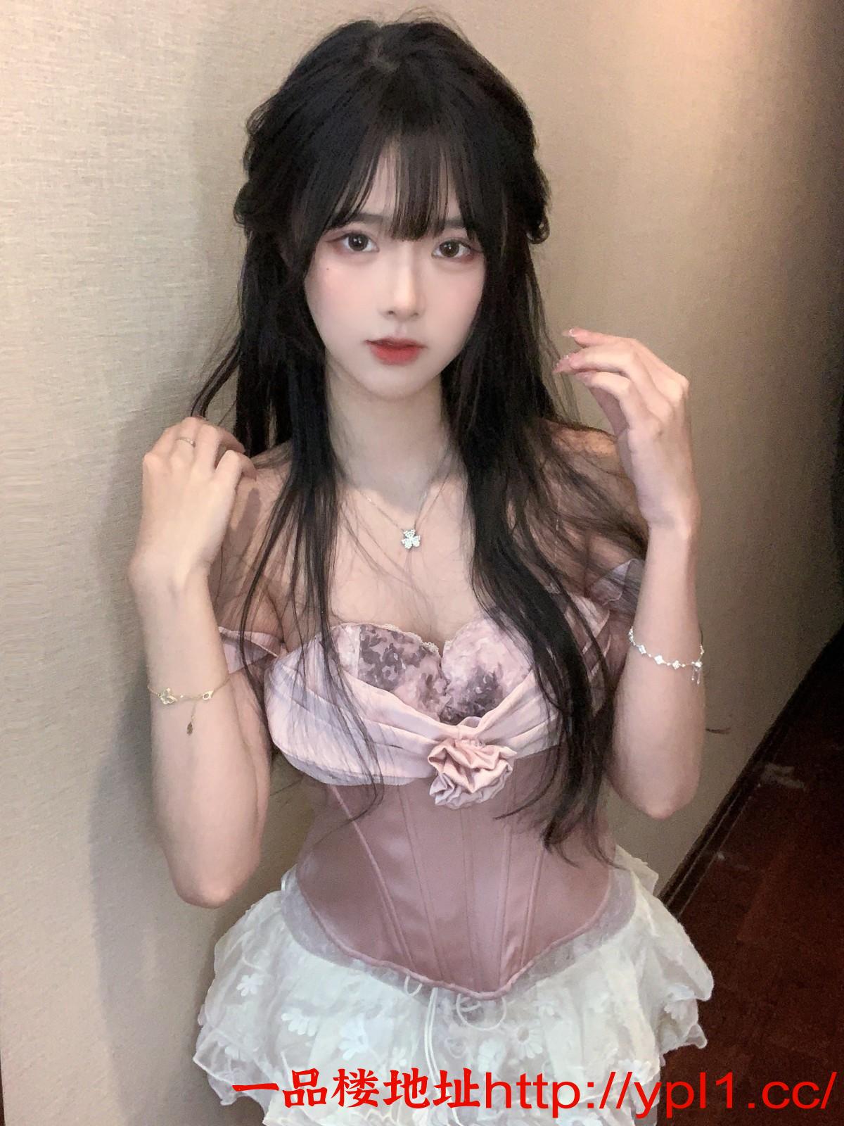 东港极品情趣粉嫩小姐姐