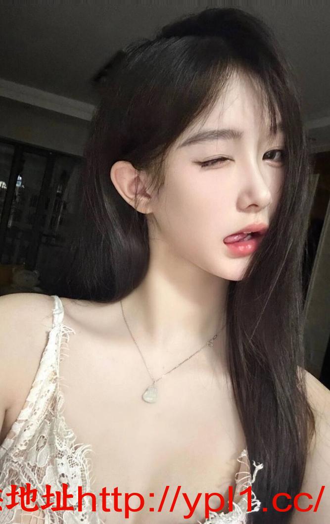 滨江温柔似水服务系芷涵