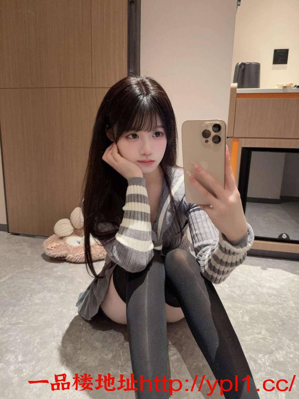 原版原漆全身无整容无纹身性感学生妹