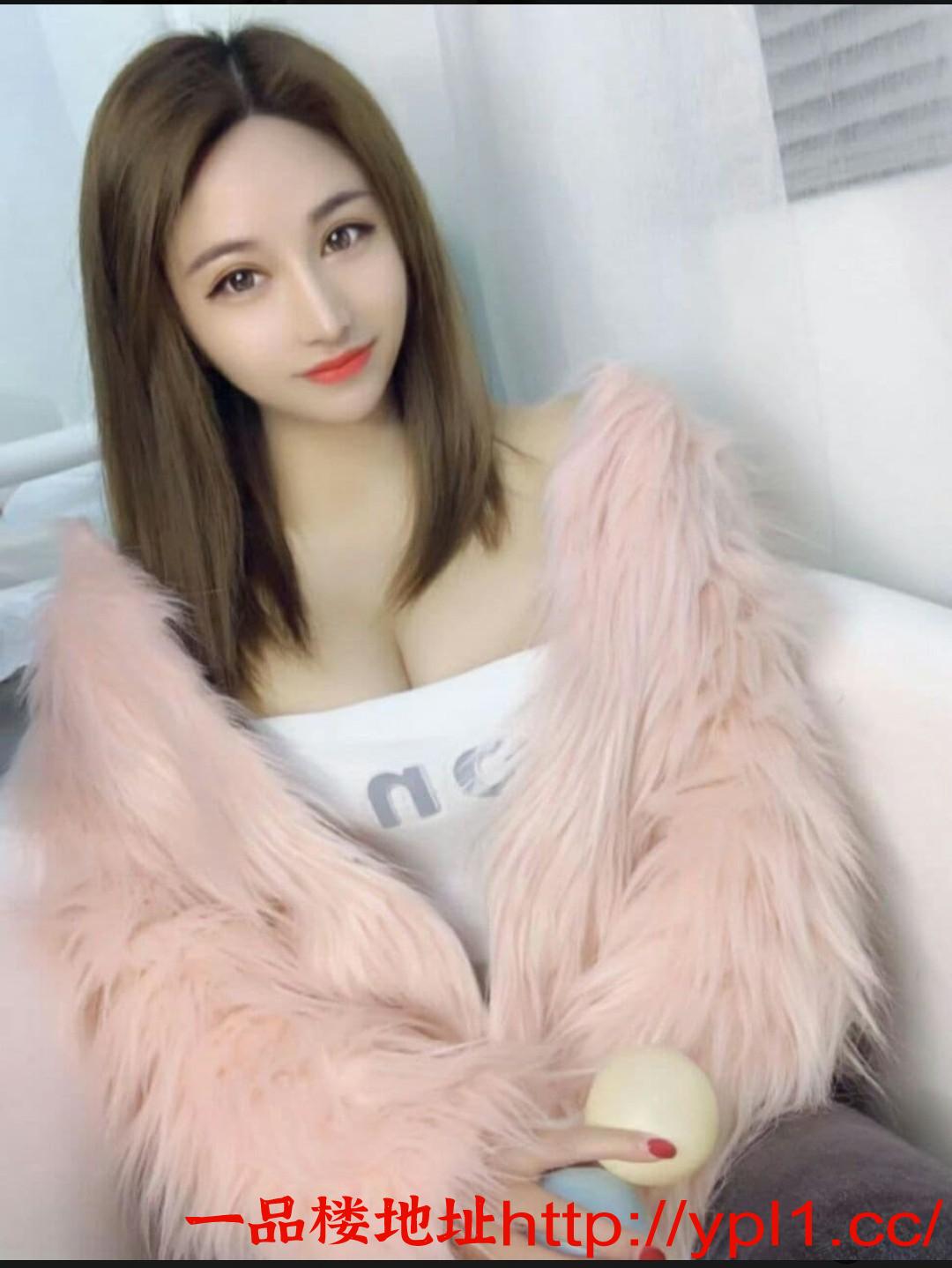 极品豪乳学生妹短期下海