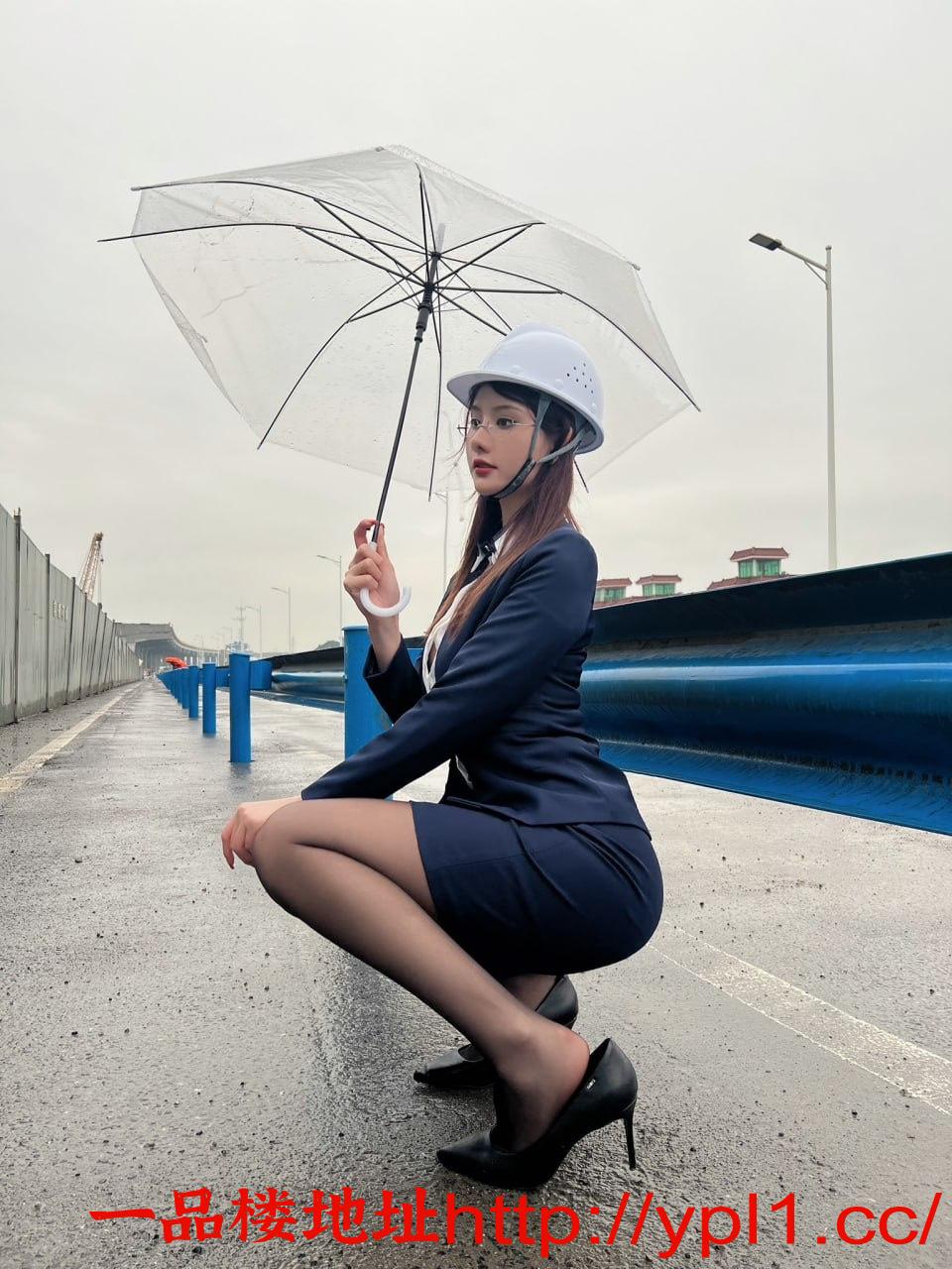 ✅✅✅爆操人妻白领，身材雪白，水多活好听话