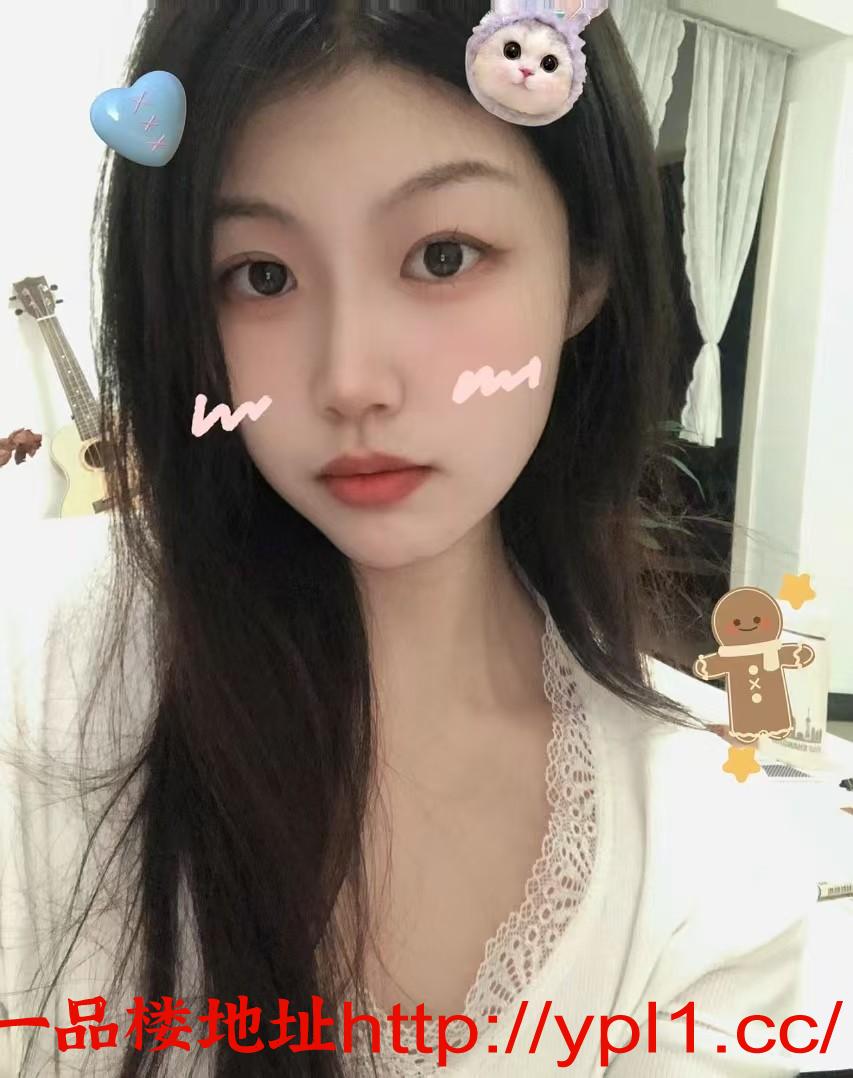 翘屁股骚逼操进去啪啪响水多到湿床