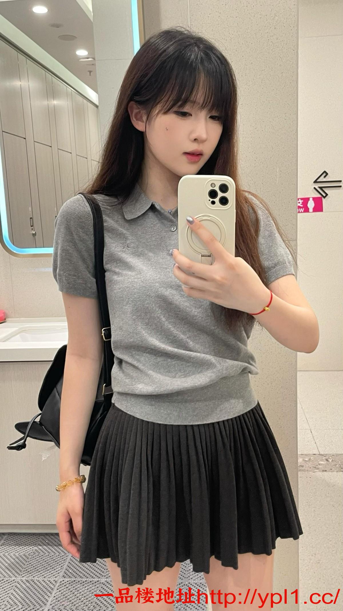 舞蹈系学妹白白嫩嫩出来兼职赚钱（已体验过）