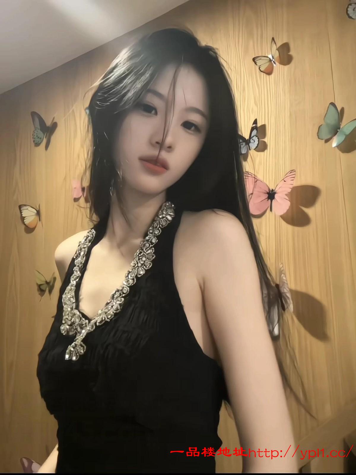 高颜值性感小骚货