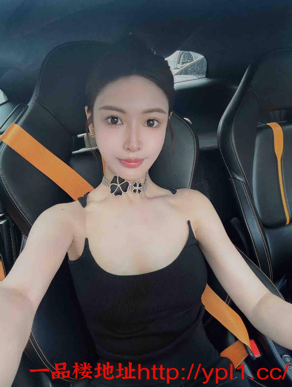 刚下海经商小妹粉嫩，温柔，听话服务过程中很配合