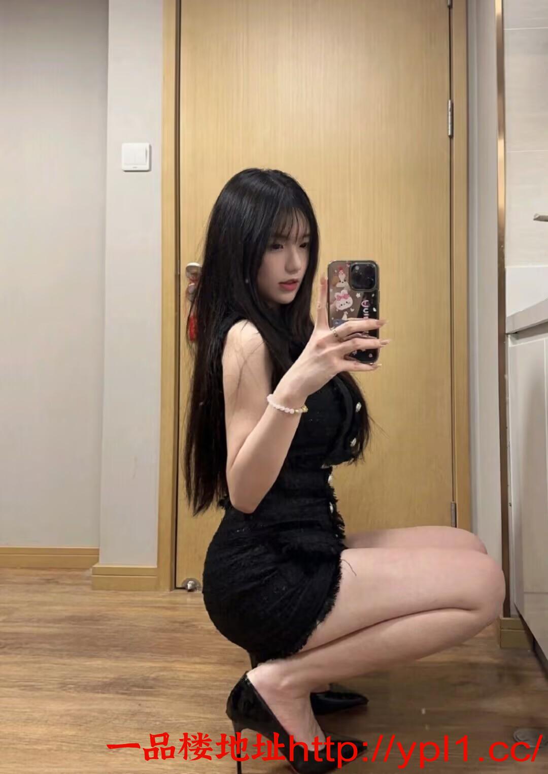 清纯短发妹反差婊真的泻火