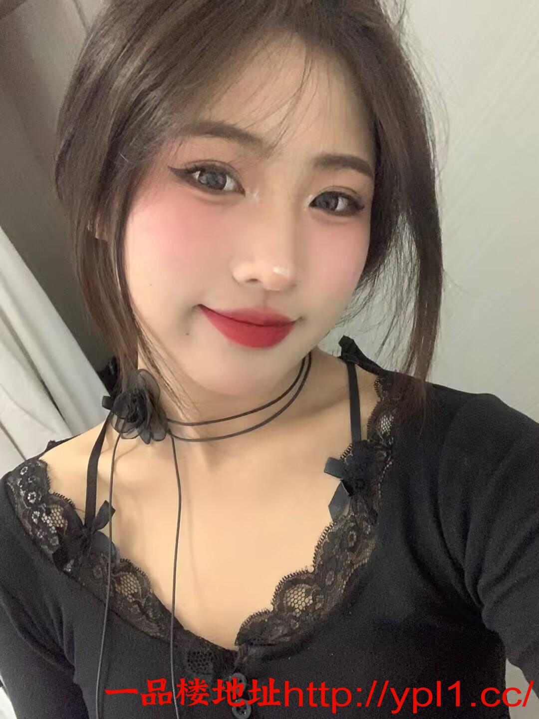 淫荡白嫩多汁够浪小姐姐