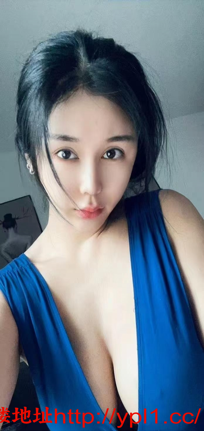 微胖翘臀女友小丝