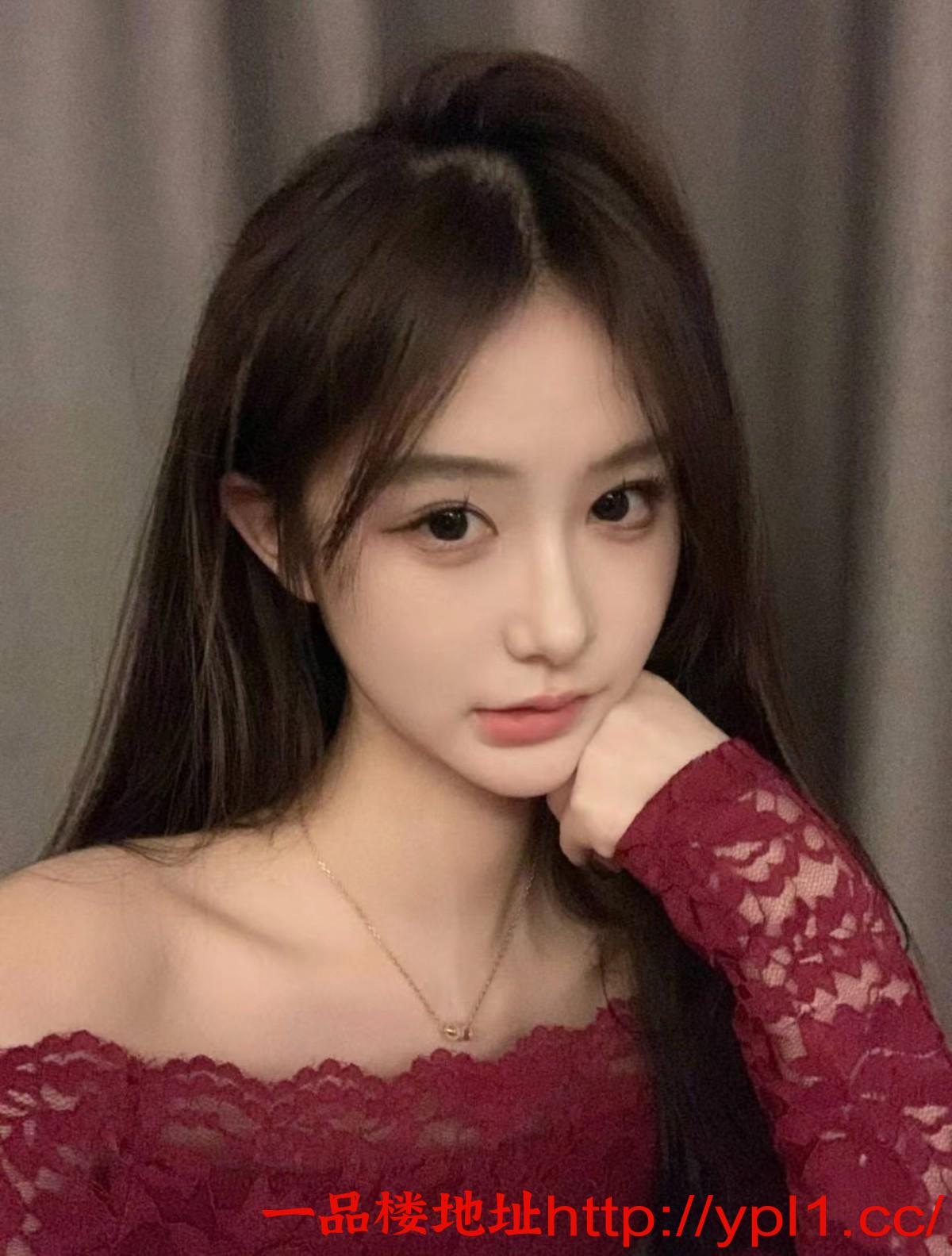 性感女神为钱献身，爆操淫荡妹妹