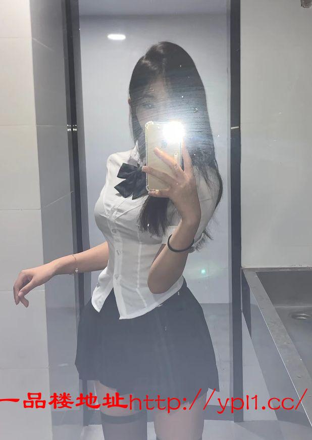 性感黑丝兼职靓妹