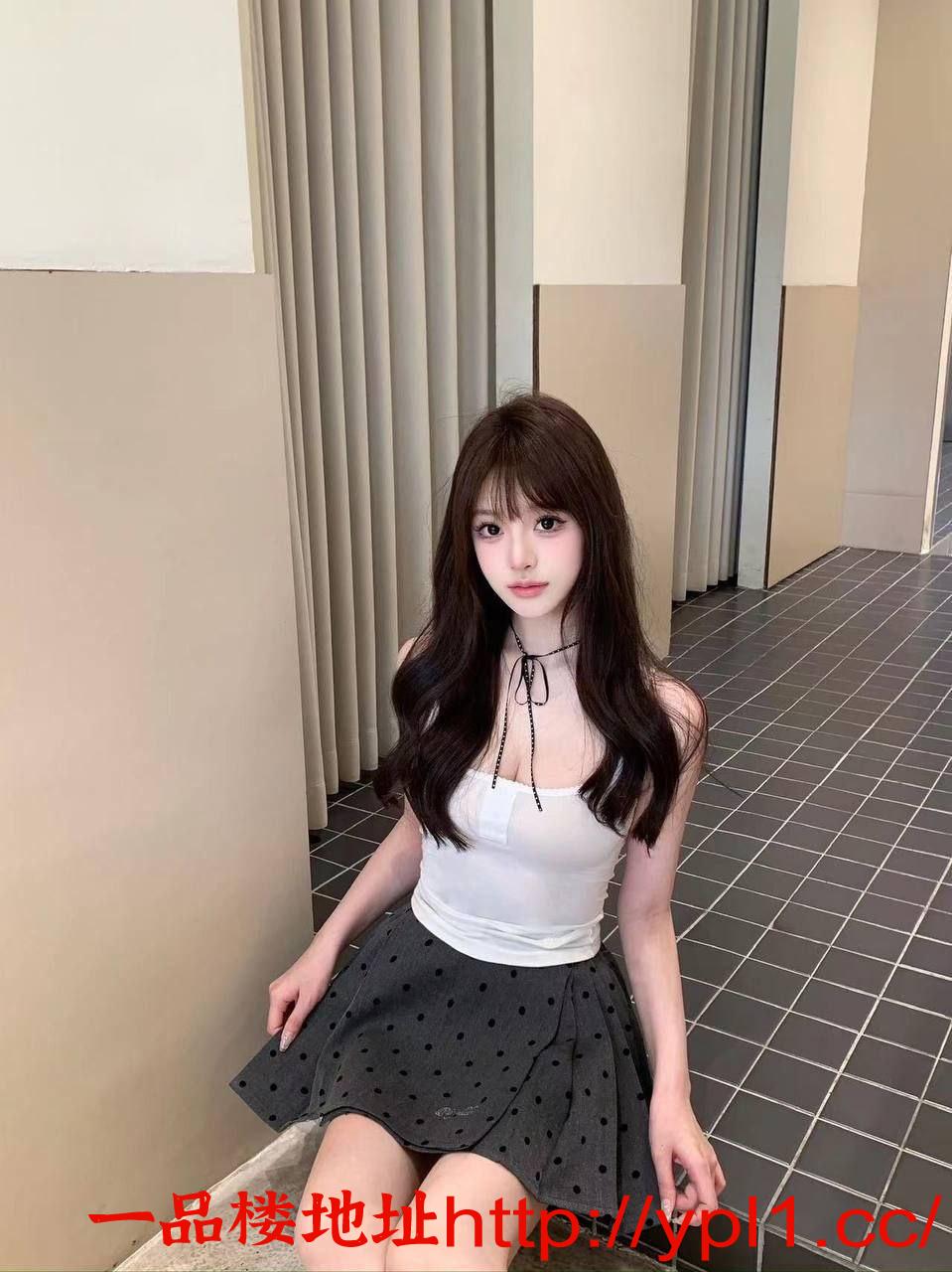 大奶粉逼水多小妹妹