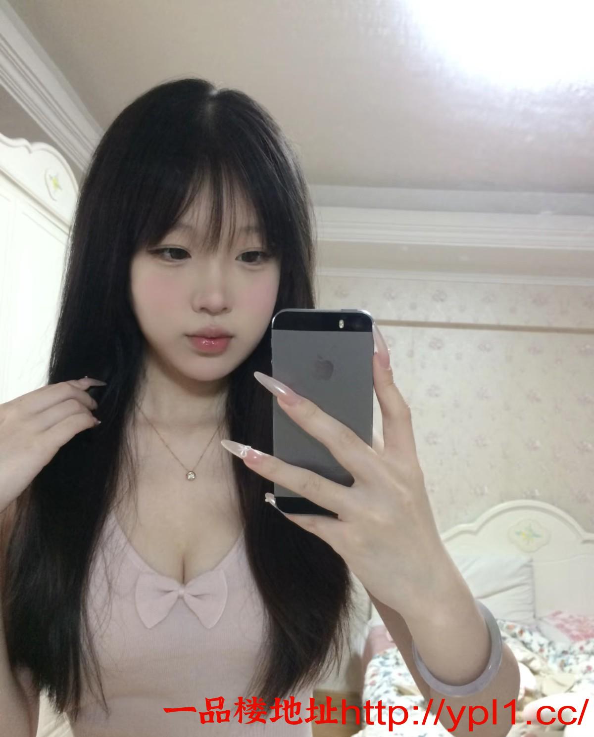 男士专属泄火私密店，刚下海兼职嫩妹，身材火辣