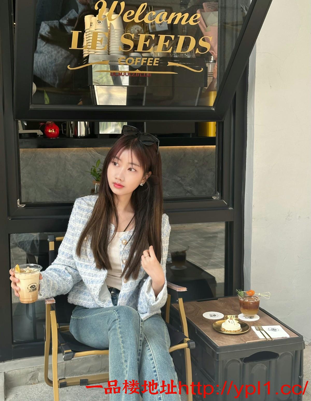 高颜值美女喜欢后入