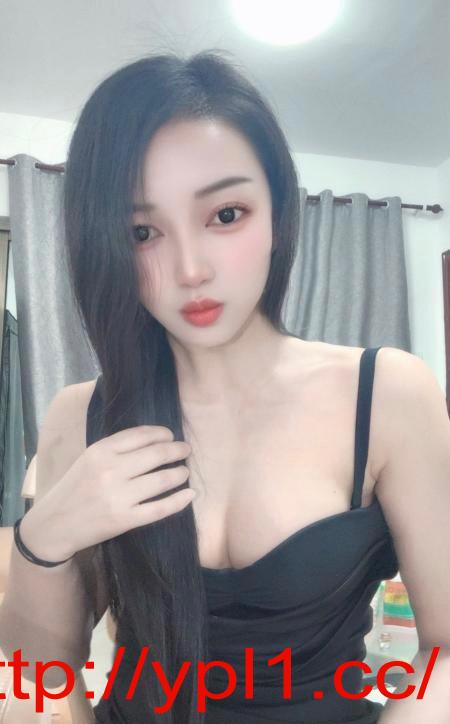 喜欢玩捆绑的兼职小妹