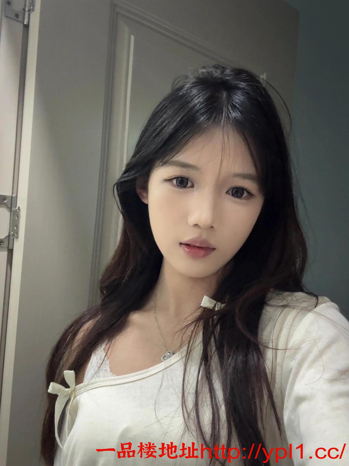 白嫩风骚超紧性感多汁小姐姐