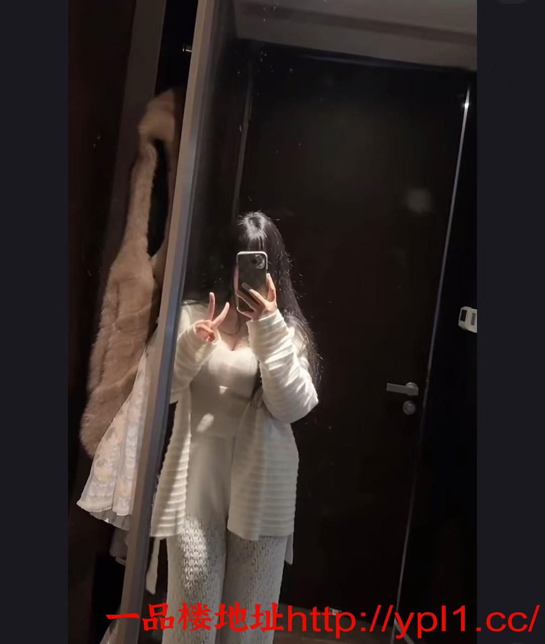 实习嫩妹兼职下海