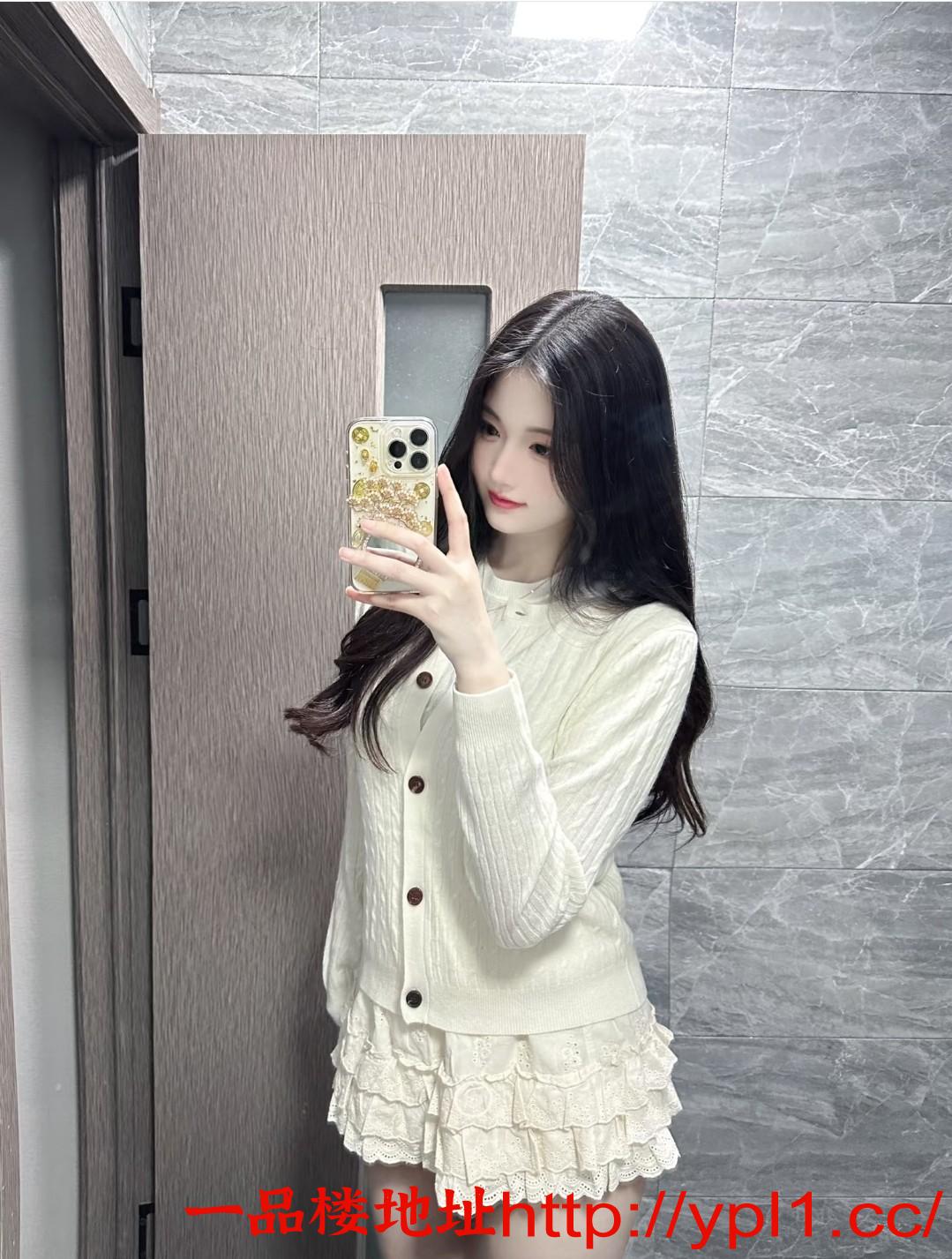 极品身材骚货高潮呻吟，骚穴同步高潮