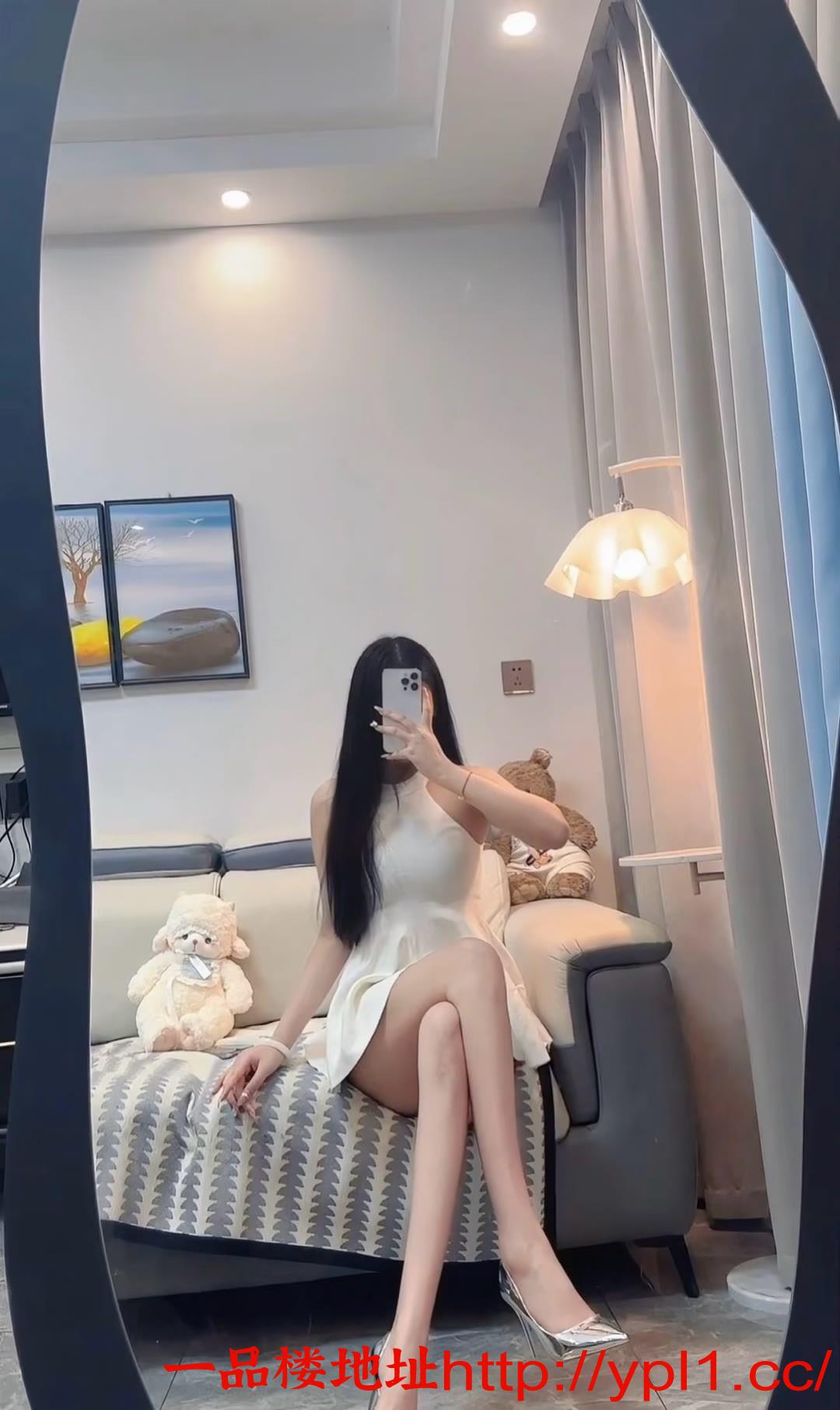 性感黑丝吊带欲女