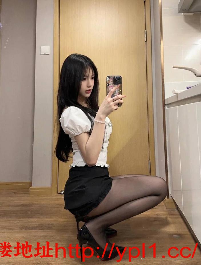 高颜值极品大长腿骚妹兼职