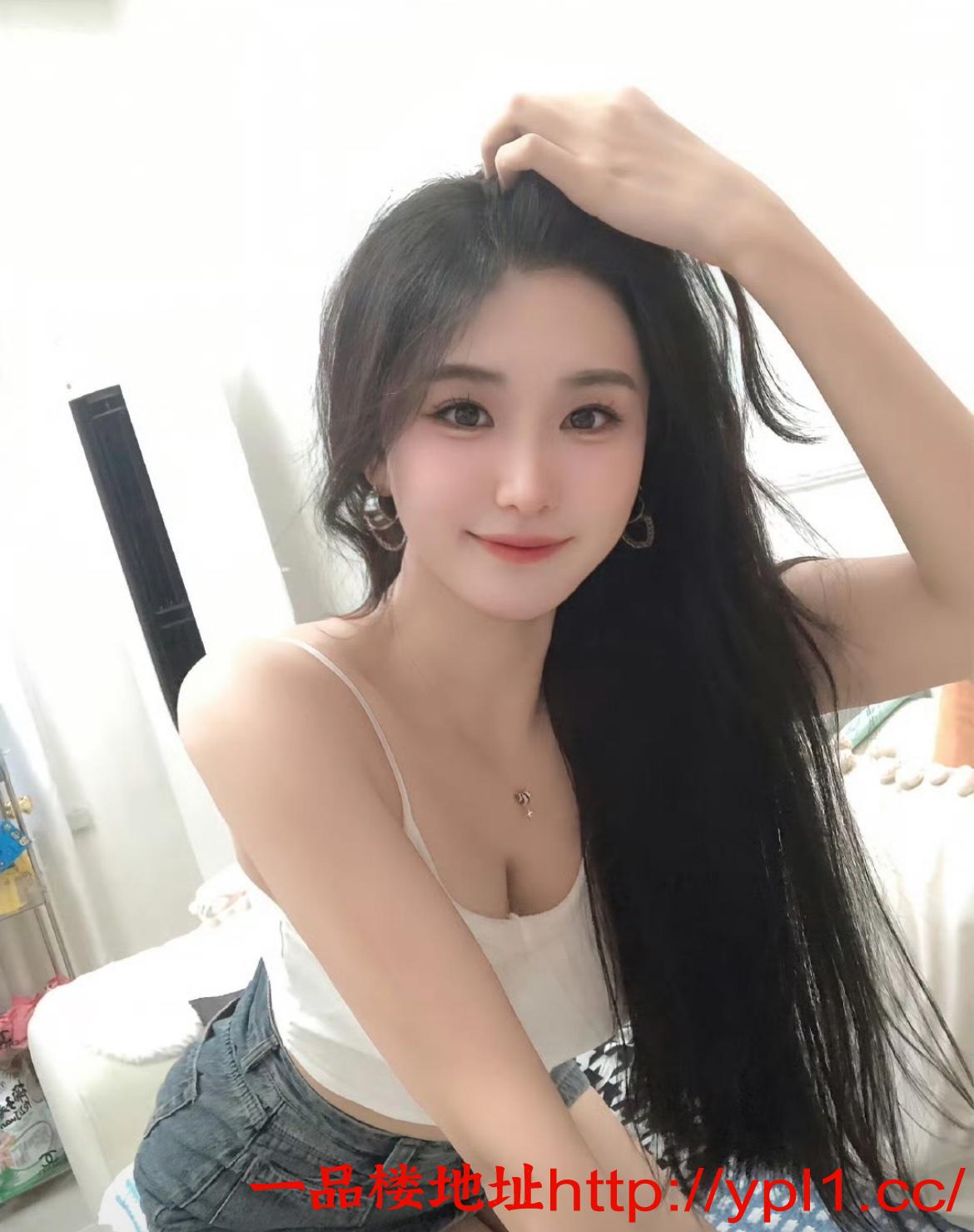 性感迷人潮喷大奶极品骚妹