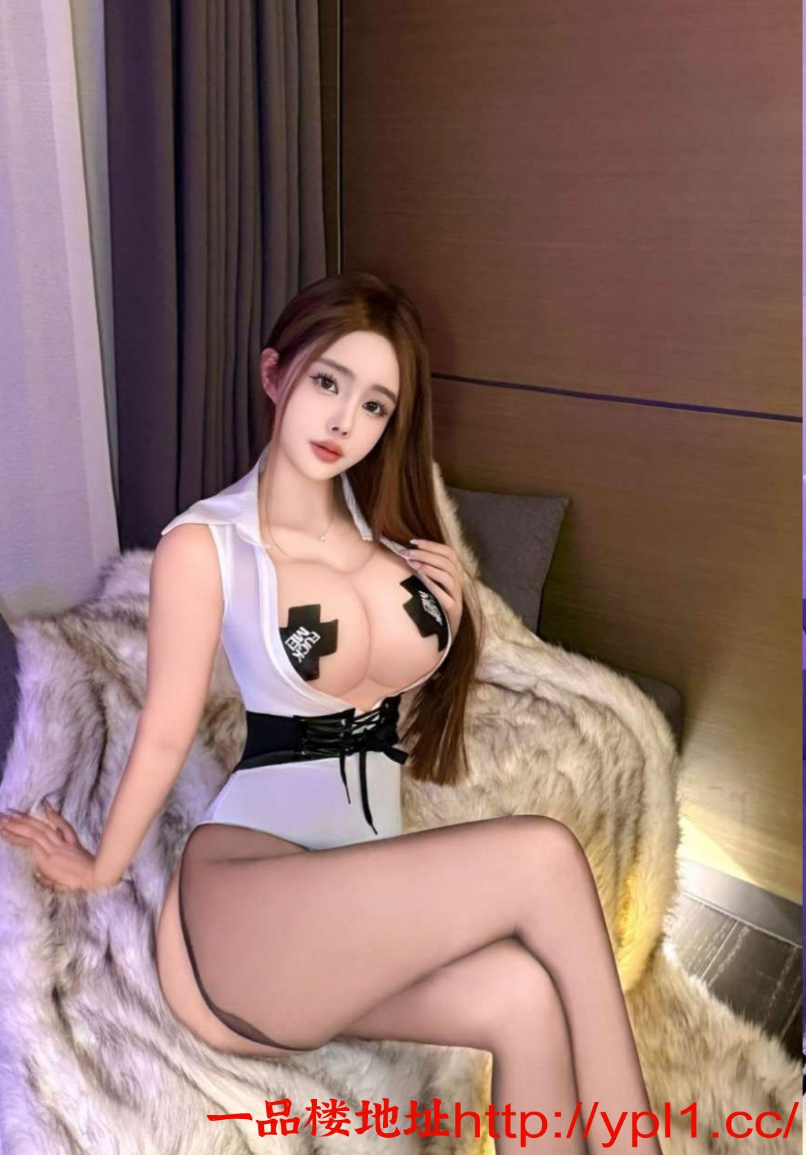 兼职瑜伽老师身材S蜜桃臀被迫刚下海