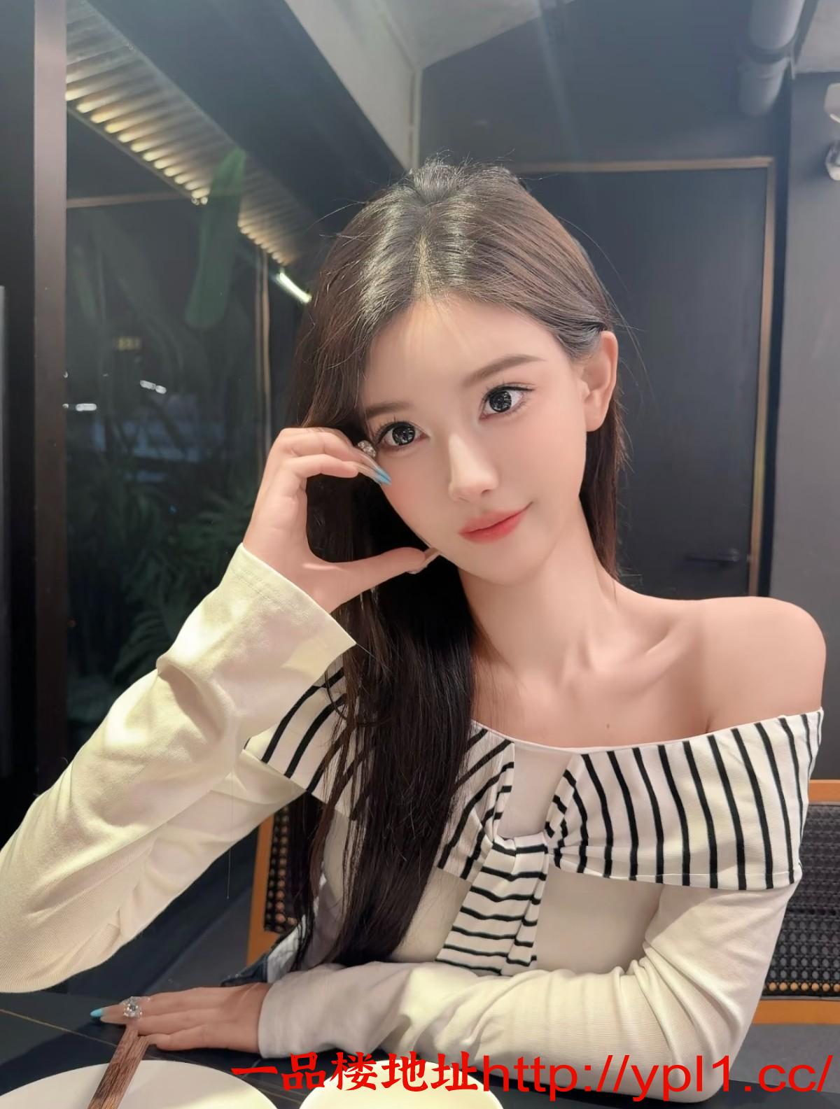 性感黑丝美腿淫荡妹妹 火辣身材