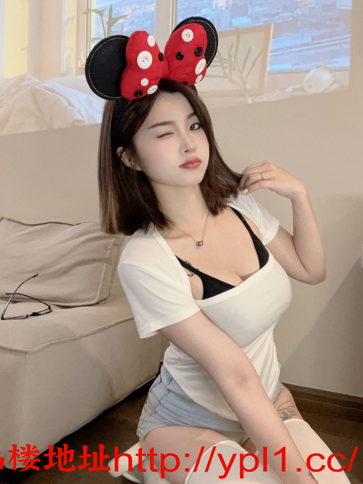 肤白貌美身材火辣