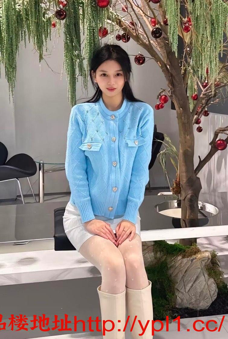 推荐瑜伽会一字马老师