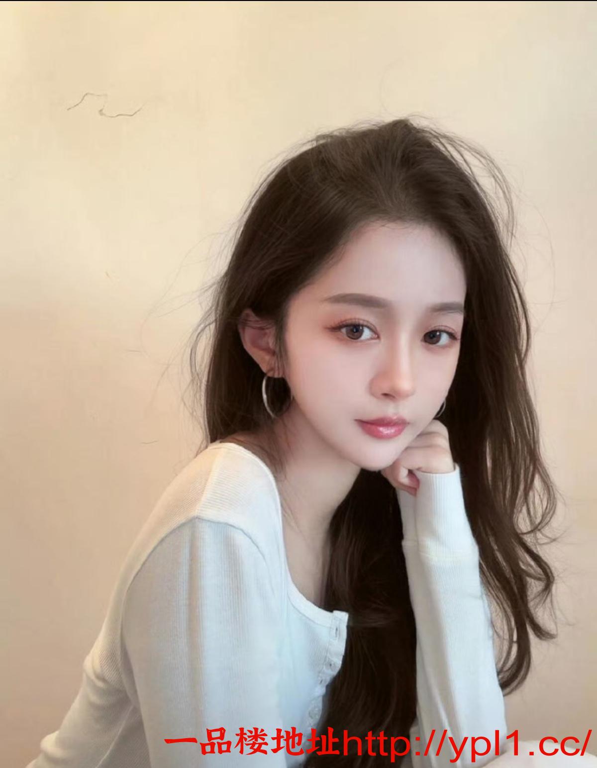 身材一流，白净水多妹妹