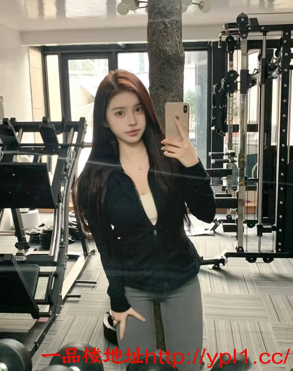 风骚c奶小姐姐蜜臀诱人