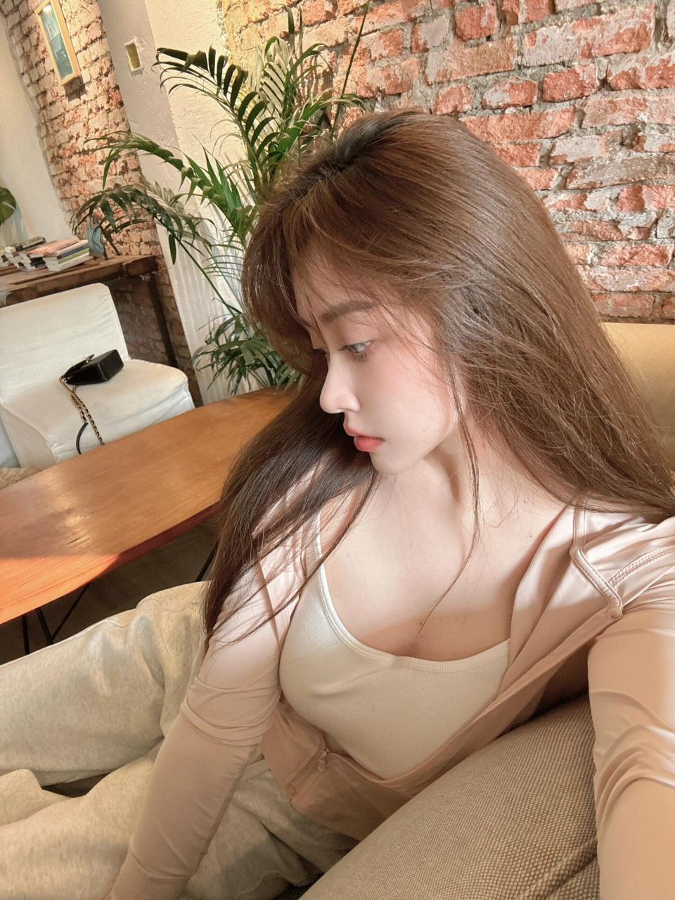 魔鬼身材水润肉滑的骚妹