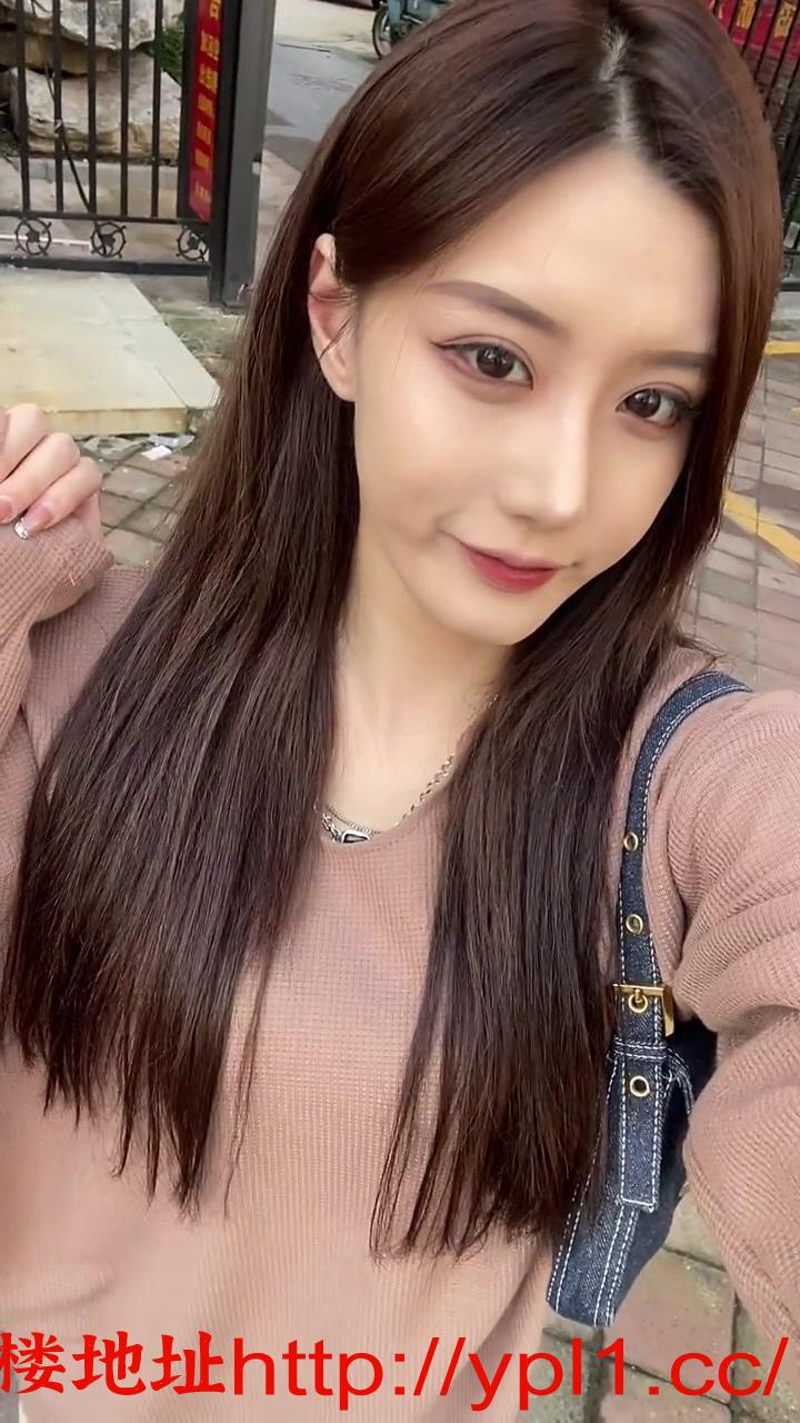 性感兼职小姐姐，人美逼紧水多多