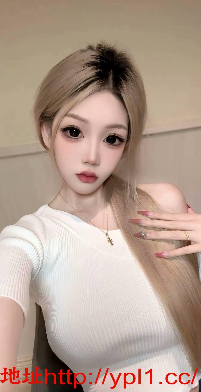 服务系鲜嫩多汁大奶妹子