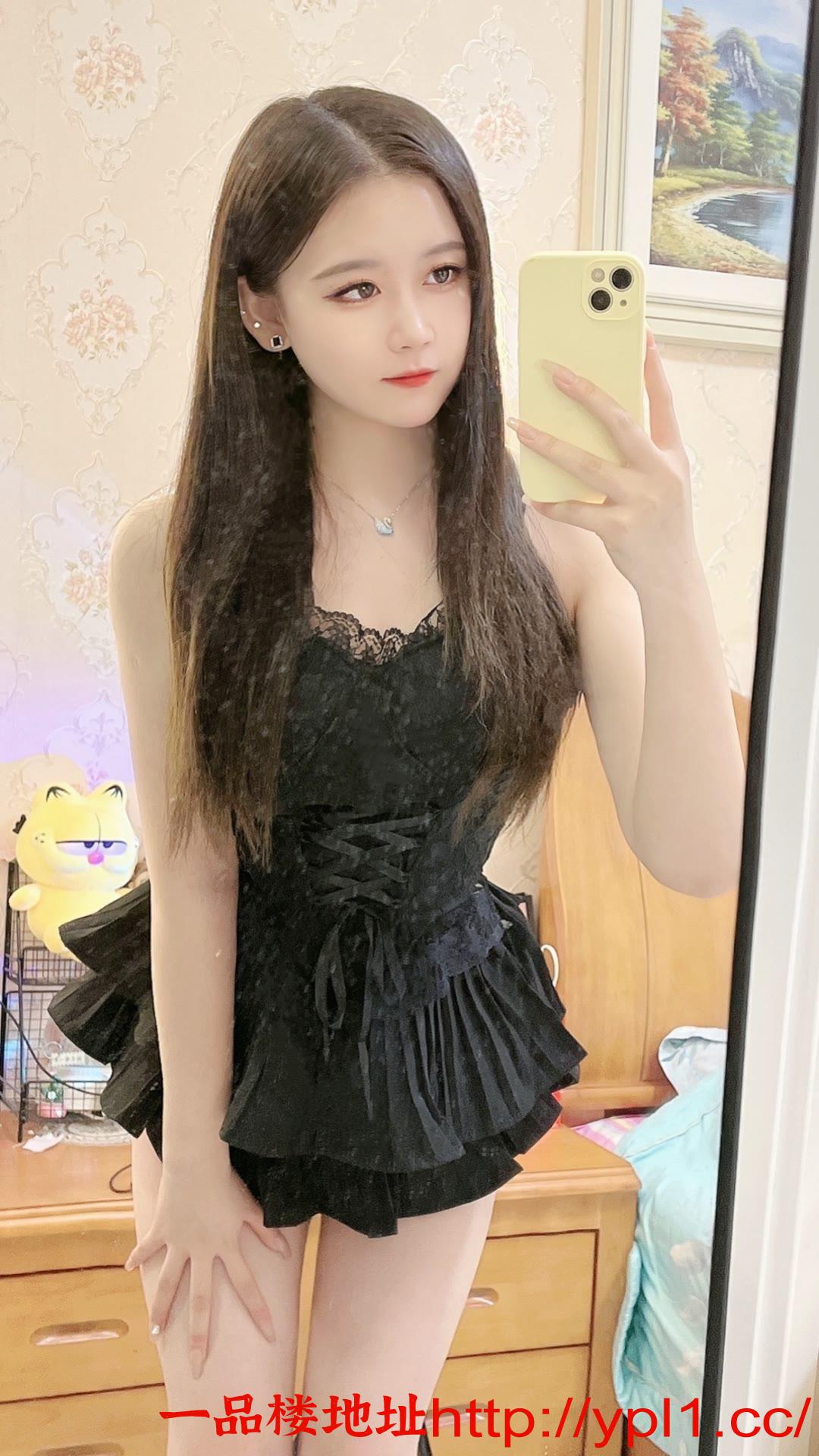 长腿蜜桃臀骚货叫声很淫荡服务好