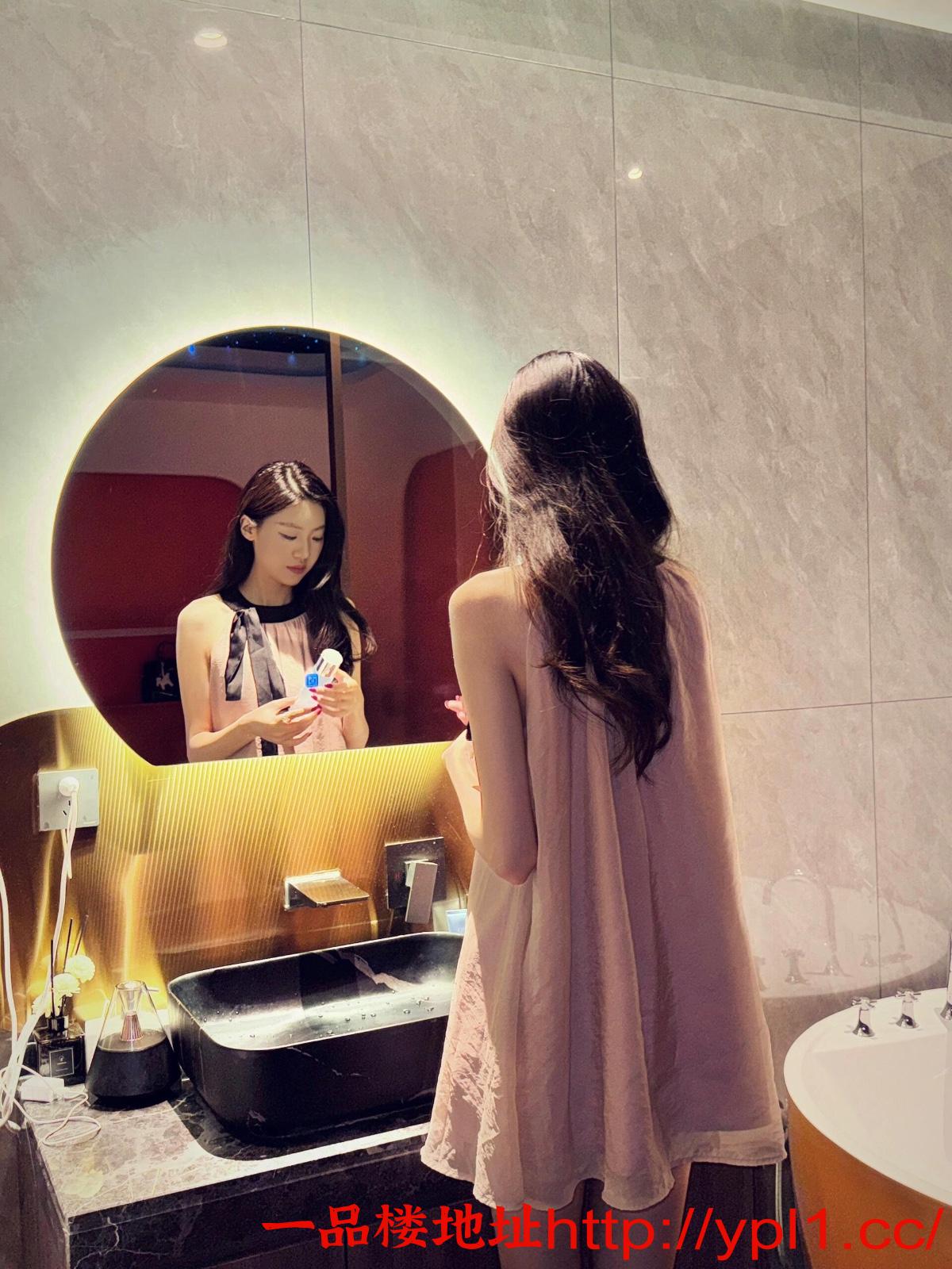 市♥️逼紧水白腿长腰细臀部丰满♥️各种姿势任凭调教